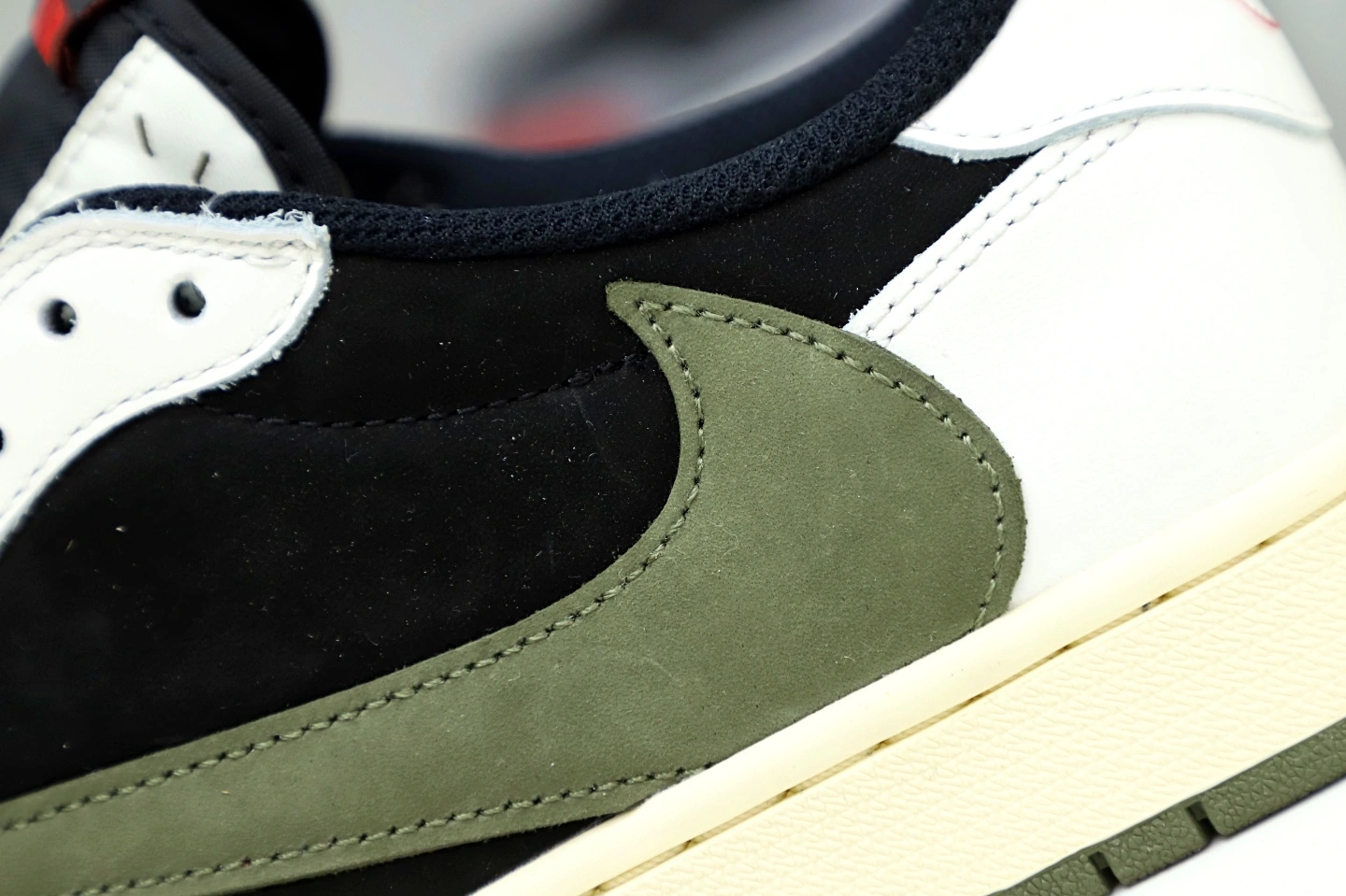 1 LOW NIKE TRAVIS X OG AIR “Olive” SCOTT JORDAN 0306